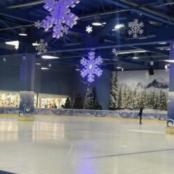 Ледовый каток ТЦ 