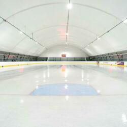 Каток Остров