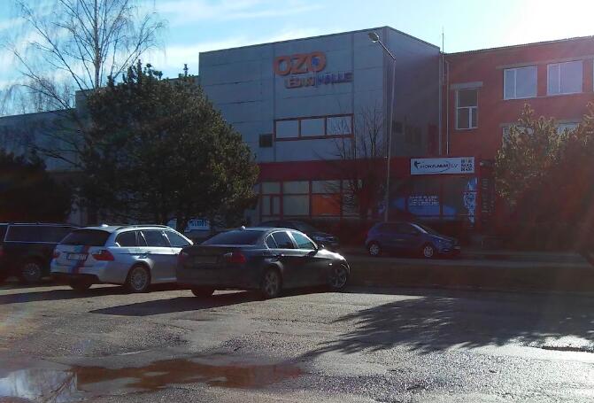 OZO ledus halle