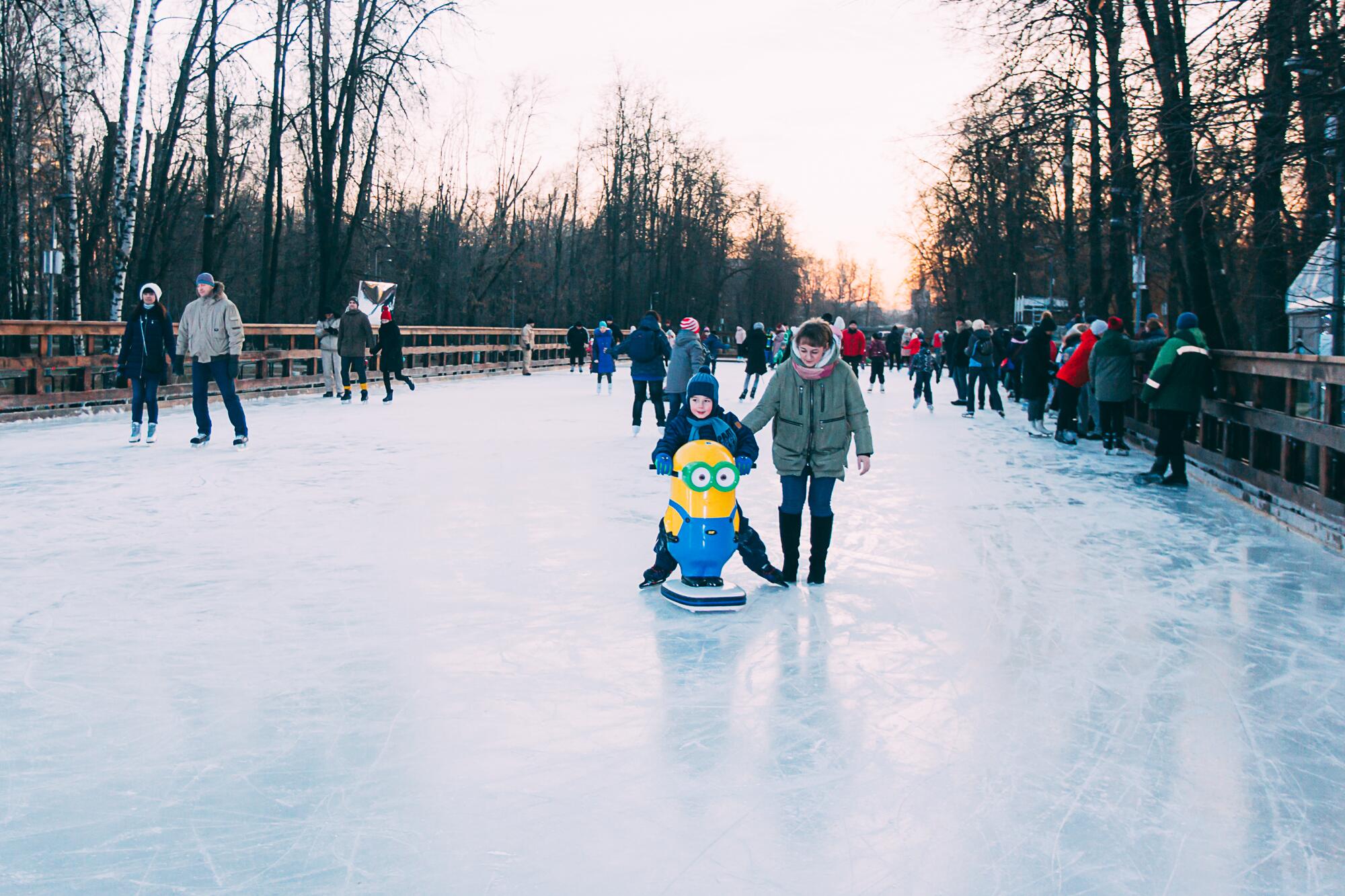 Каток в парке Перовский